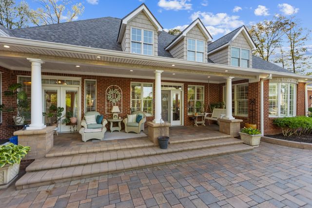 446 Waterford Dr, Manchester, TN 37355