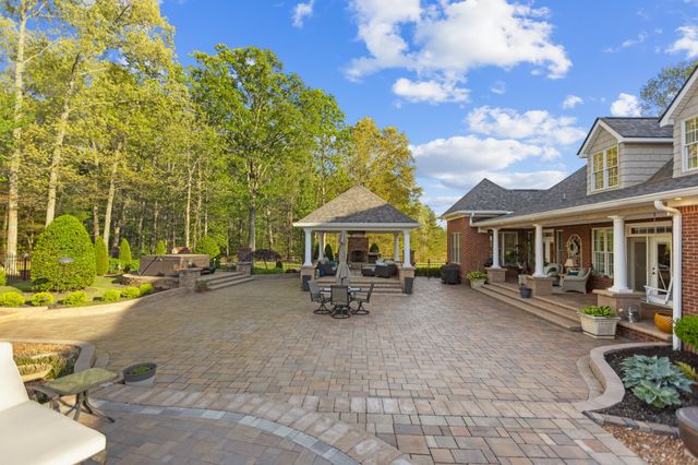 446 Waterford Dr, Manchester, TN 37355
