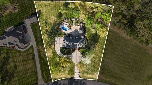 446 Waterford Dr, Manchester, TN 37355