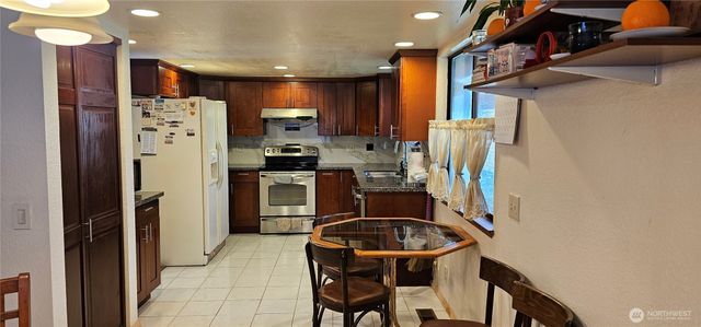 10903 Whitman Avenue N, Seattle, WA 98133