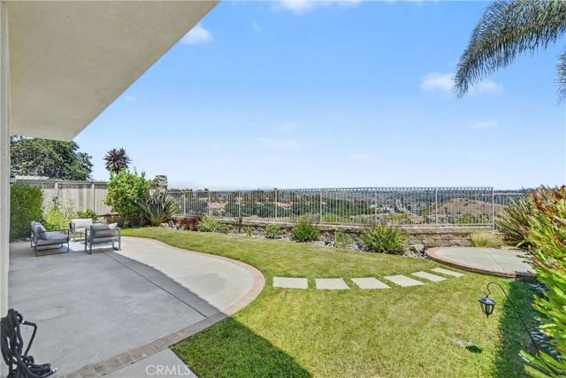 18 Lyon Ridge, Aliso Viejo, CA 92656