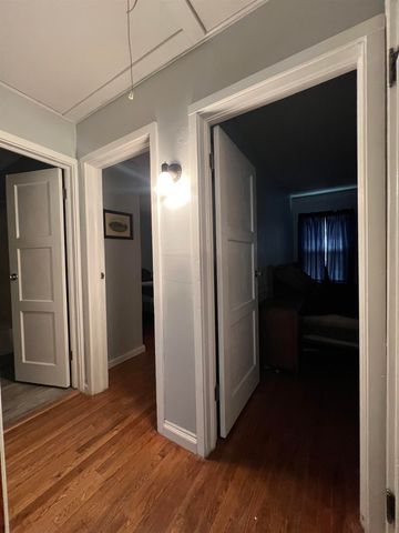 2016 Loomis St, Winfield, KS 67156