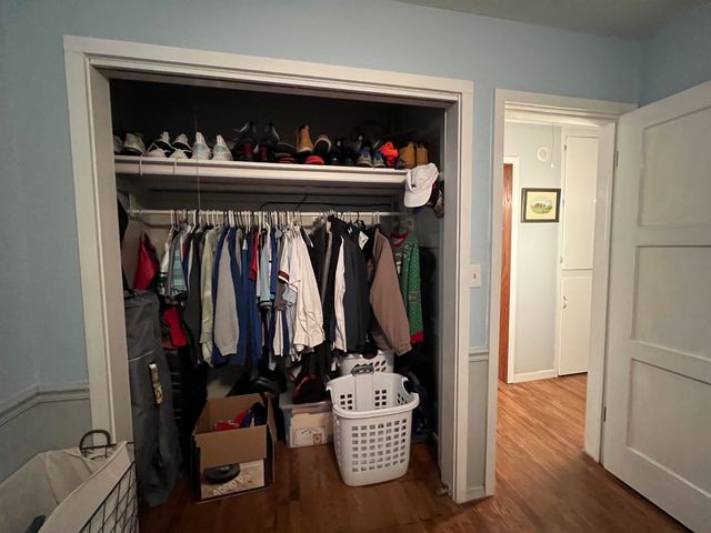 2016 Loomis St, Winfield, KS 67156