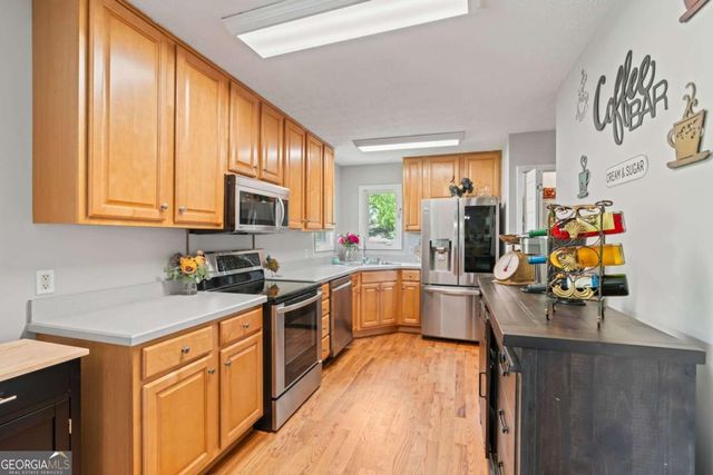 86 Back Trail, Cleveland, GA 30528