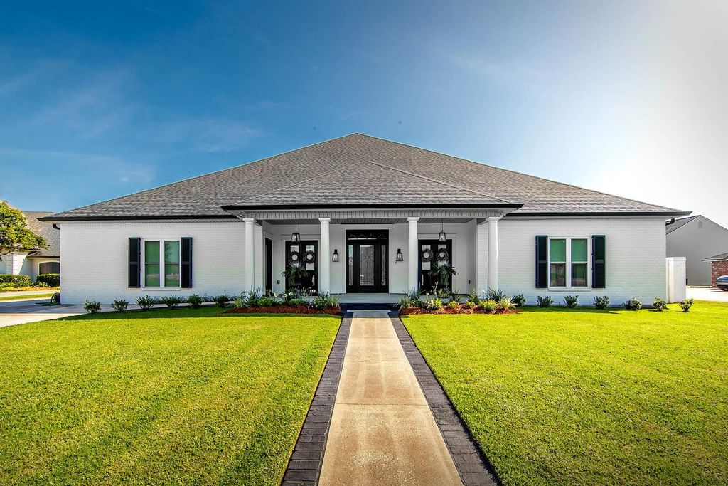 1120 Museum Drive, Houma, LA 70360