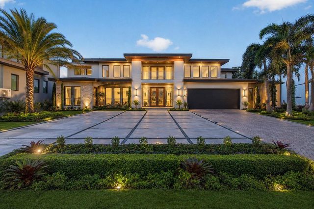 1026 MONTEREY BOULEVARD NE, St Petersburg, FL 33704