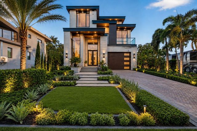 1026 MONTEREY BOULEVARD NE, St Petersburg, FL 33704