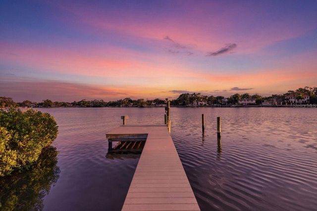 1026 MONTEREY BOULEVARD NE, St Petersburg, FL 33704