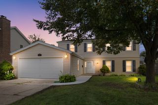421 COLLEN Drive, Lombard, IL 60148