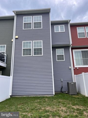 51 CECILY WAY, Ranson, WV 25438