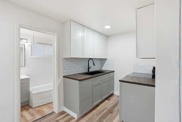 2207 E Gordon Ave, Spokane, WA 99207