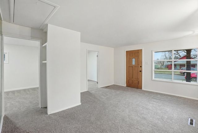 2207 E Gordon Ave, Spokane, WA 99207