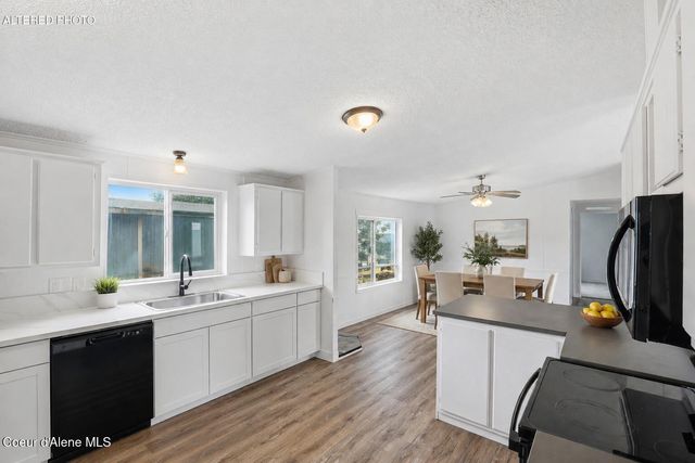 10600 N BENOIT ST, Hayden, ID 83835