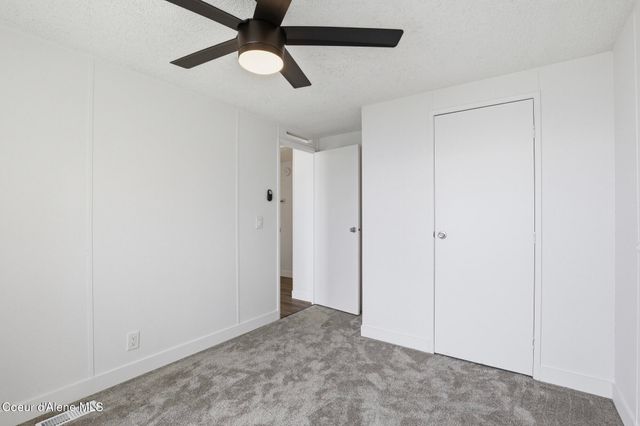 10600 N BENOIT ST, Hayden, ID 83835