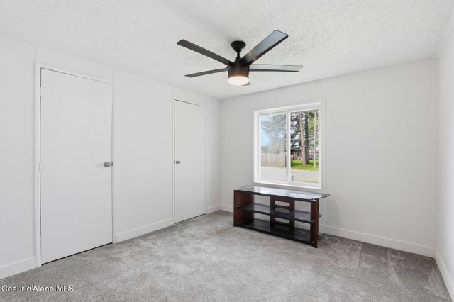 10600 N BENOIT ST, Hayden, ID 83835