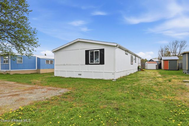 10600 N BENOIT ST, Hayden, ID 83835