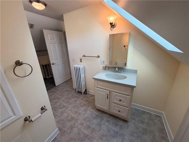 67 Pembroke Street UP, Rochester, NY 14620