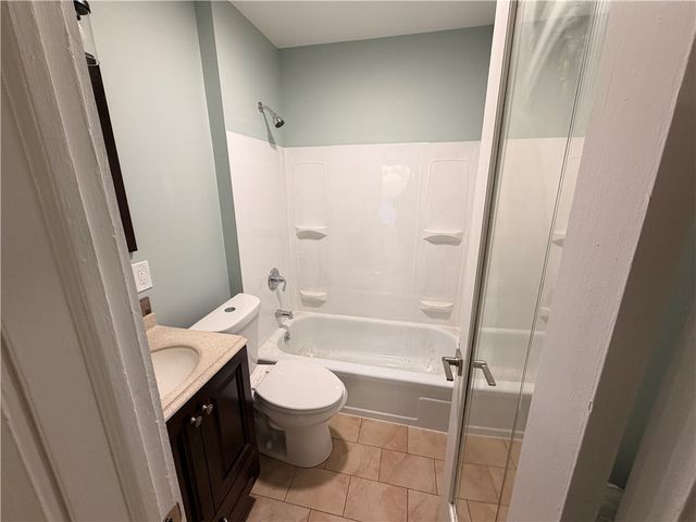 67 Pembroke Street UP, Rochester, NY 14620