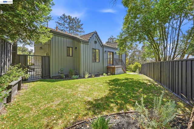 4120 Happy Valley Road, Lafayette, CA 94549