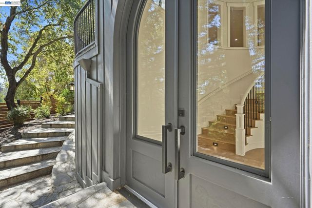4120 Happy Valley Road, Lafayette, CA 94549