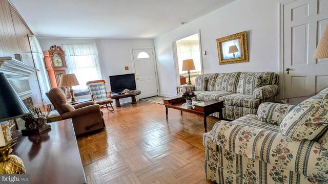 542 CRUM LYNNE RD, Ridley Park, PA 19078