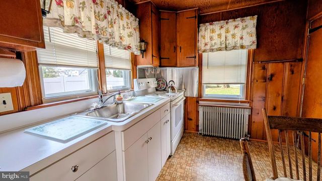 542 CRUM LYNNE RD, Ridley Park, PA 19078