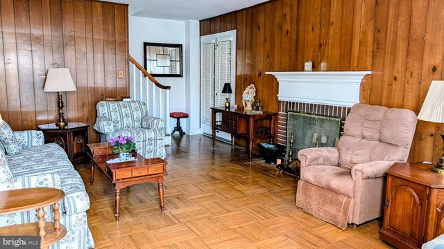 542 CRUM LYNNE RD, Ridley Park, PA 19078