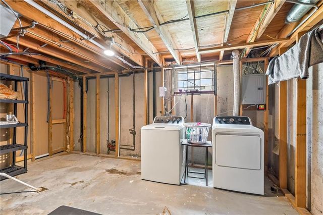 10512 N Oak Trafficway, Kansas City, MO 64155