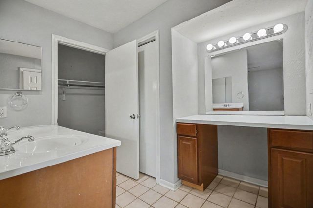 7419 Shady Vale Lane, Houston, TX 77040
