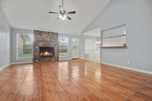 7419 Shady Vale Lane, Houston, TX 77040