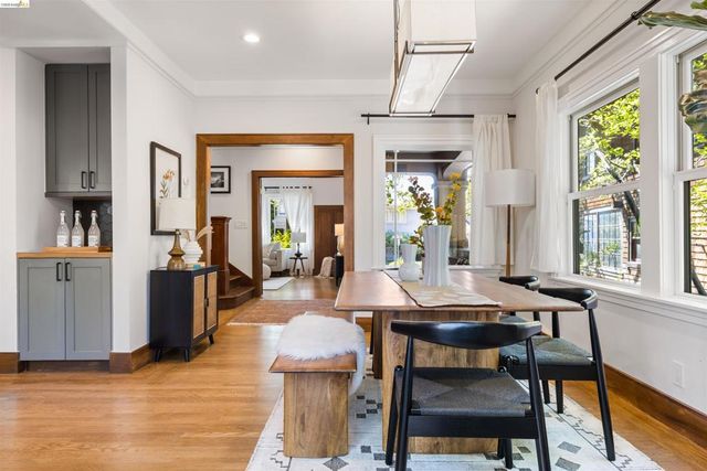 3208 Claremont Ave, Berkeley, CA 94705