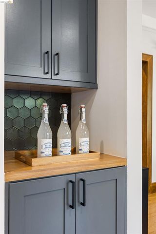 3208 Claremont Ave, Berkeley, CA 94705