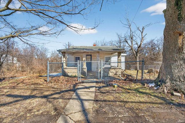 1530 W Arlington Road, Bloomington, IN 47404