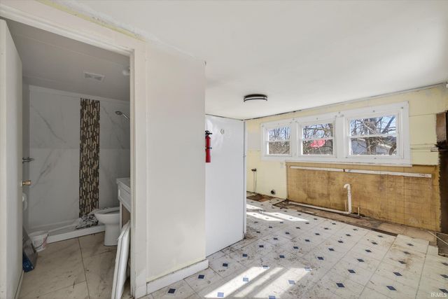 1530 W Arlington Road, Bloomington, IN 47404