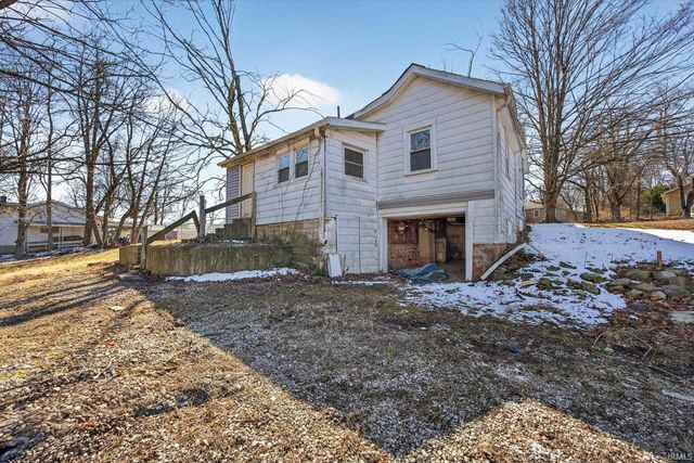 1530 W Arlington Road, Bloomington, IN 47404