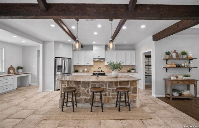 622 N Dickson, Poth, TX 78147