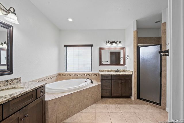 622 N Dickson, Poth, TX 78147