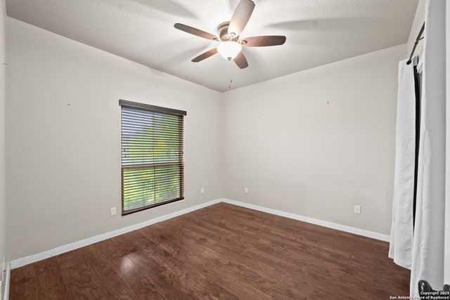 622 N Dickson, Poth, TX 78147