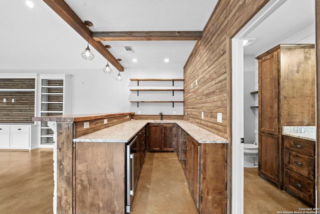 622 N Dickson, Poth, TX 78147