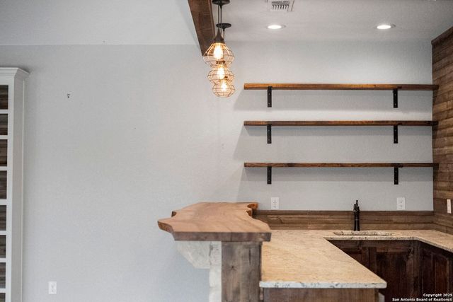 622 N Dickson, Poth, TX 78147