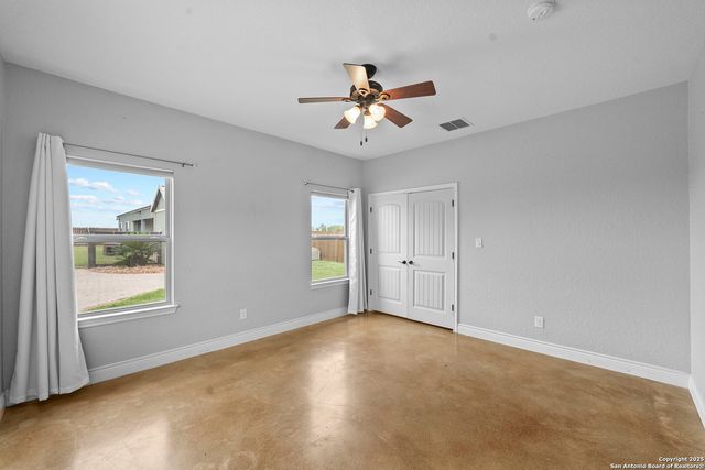 622 N Dickson, Poth, TX 78147