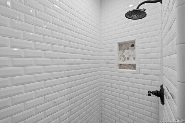 622 N Dickson, Poth, TX 78147