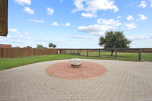 622 N Dickson, Poth, TX 78147