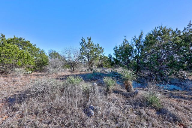 901 Rocky Hollow DR, Burnet, TX 78611