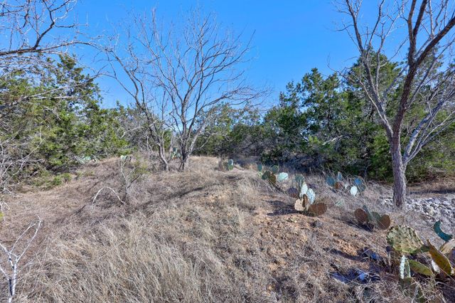 901 Rocky Hollow DR, Burnet, TX 78611