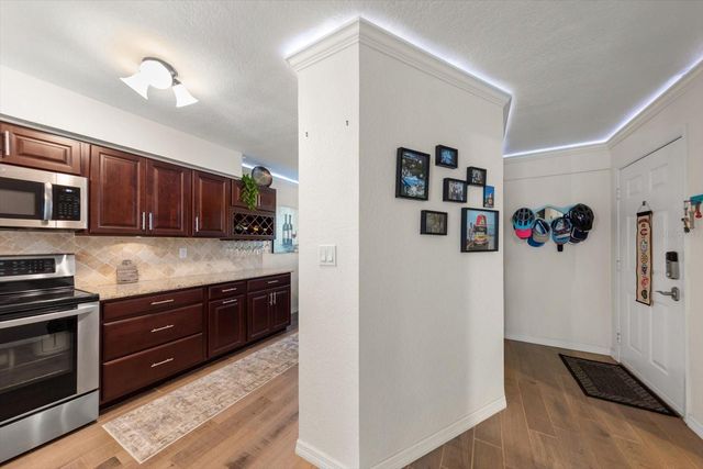 6145 113TH STREET 408, Seminole, FL 33772