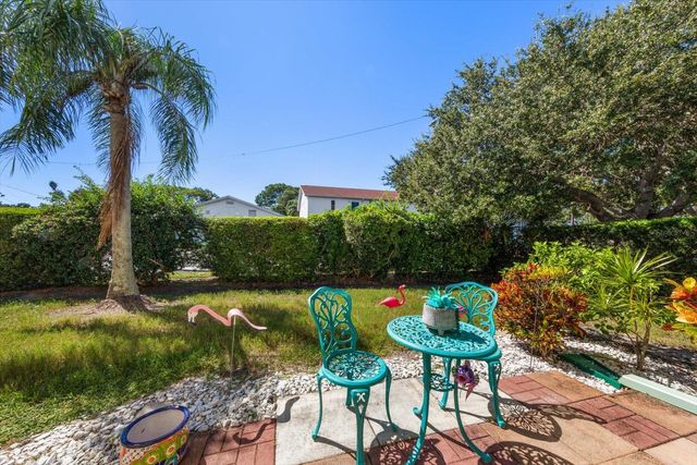 6145 113TH STREET 408, Seminole, FL 33772