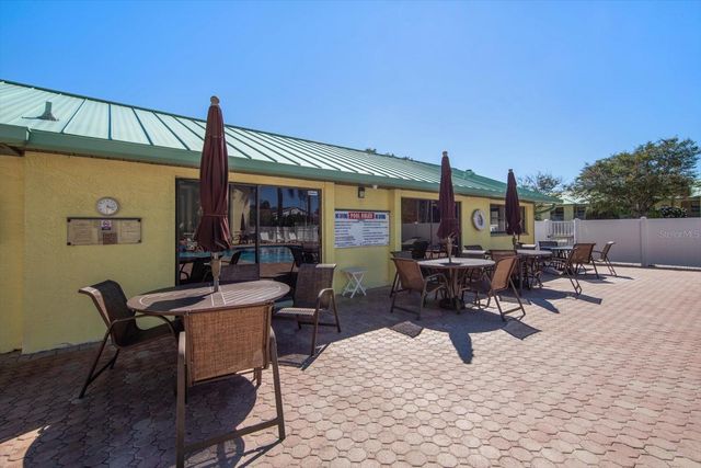 6145 113TH STREET 408, Seminole, FL 33772