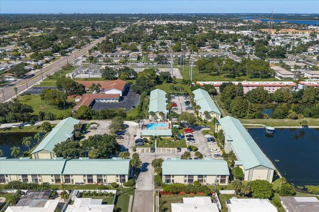 6145 113TH STREET 408, Seminole, FL 33772