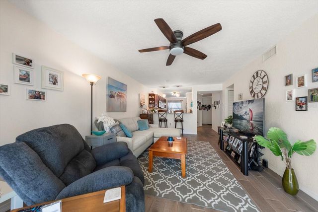 6145 113TH STREET 408, Seminole, FL 33772
